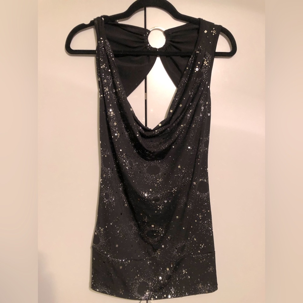 Dots sequenced top